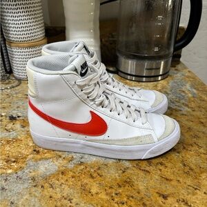 Nike Blazer Mid size 3.5
